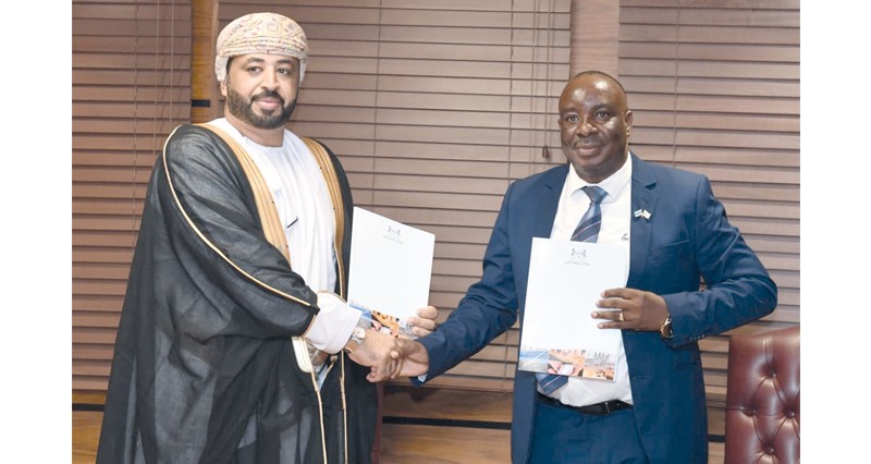 سلطنة عمان وبوتسوانا تضعان اللبنة الأولى لشراكة اقتصادية واستثمارية مستدامة