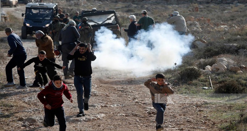 استشهاد طفلين بخروقات الاحتلال بغزة .. وإصابات فـي اعتداءات المستوطنين بالضفة