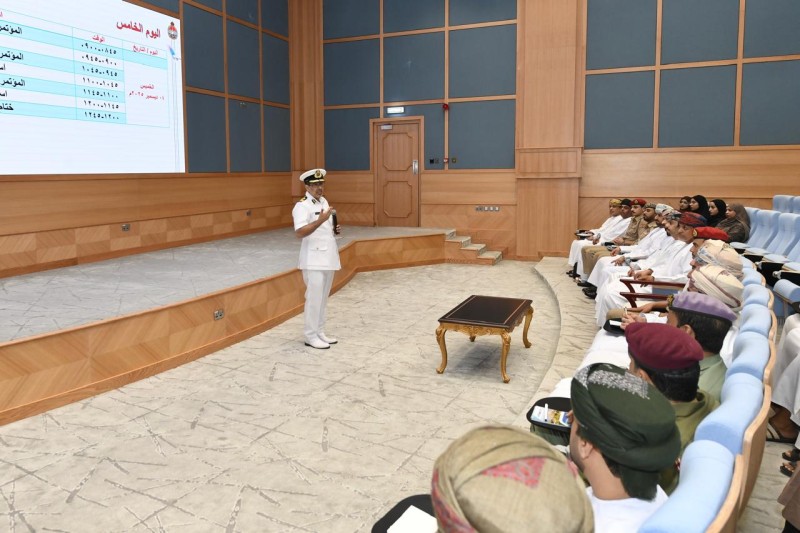 رئاسة أركان قوات السلطان المسلحة تنظم دورة الإعلام العسكري