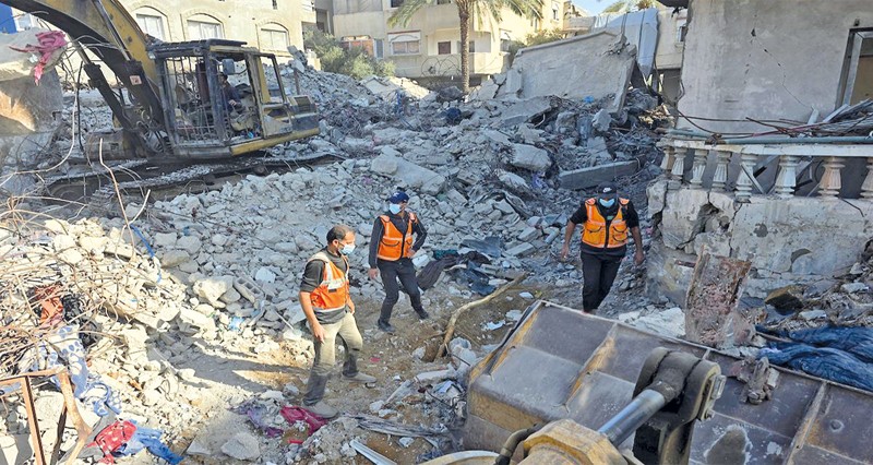 غارات &laquo;إسرائيلية&raquo; داخل الخط الأصفر واقتحامات بالضفة