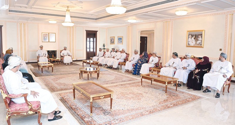 &laquo;الوزراء&raquo; ومكتب &laquo;الدولة&raquo; يستعرضان تعزيز الشراكة المؤسسية والتكامل بين المؤسسات