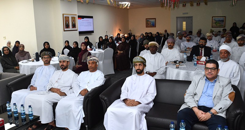 حلقة تستعرض التشريعات والقوانين لإدارة النفايات الكيميائية