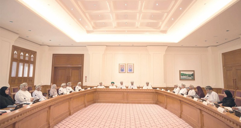 &laquo;الدولة&raquo; يستضيف طلبة برنامج دكتوراه الفلسفة فـي القيادة التربوية بجامعة نزوى