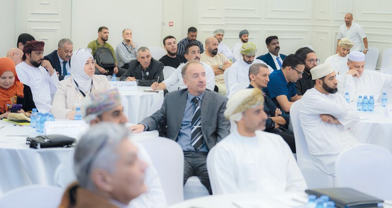 لقاء الأعمال العماني الجزائري يؤكد على توسيع آفاق الشراكة والاستثمار فـي الزراعة والأمن الغذائي