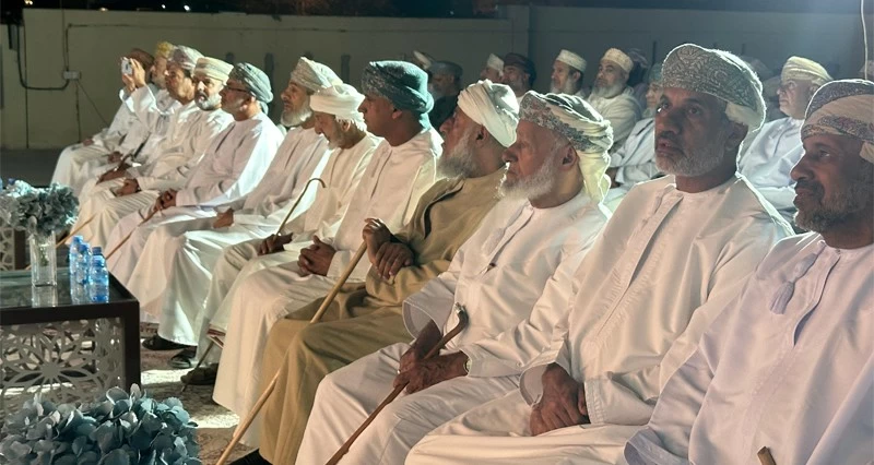 تدشين كتاب 'صقر بجناحين ومخلب' للطيار سعيد البيماني