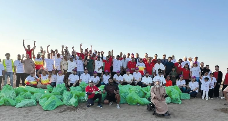 &laquo;أبطال جبال عمان&raquo; يطلقون حملة تنظيف رمال بوشر
