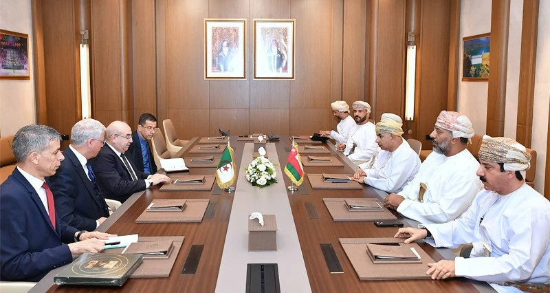 تعزيز التعاون فـي مجال الصناعات الصيدلانية مع الجزائر