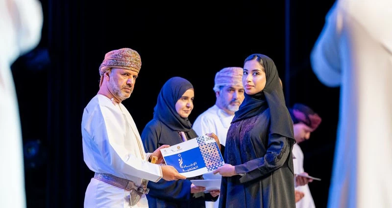 جامعة السلطان قابوس تكرم 875 من طلبتها المجيدين