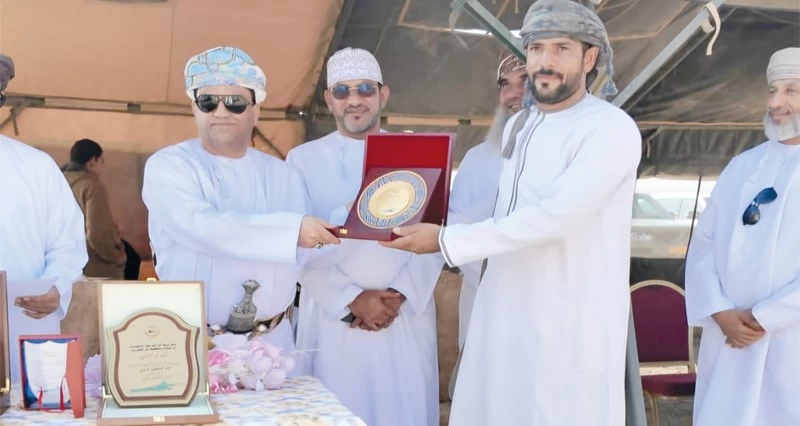 150 مشاركًا فـي مسابقة الرماية بالأسلحة التقليدية بأدم