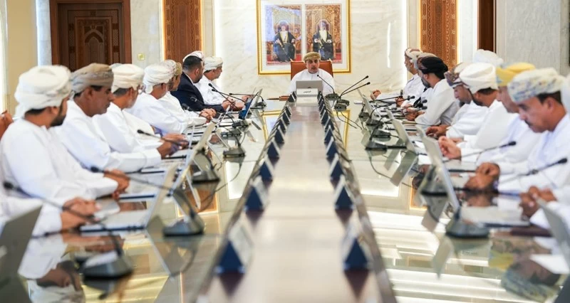 بلدي الداخلية يؤكد على دعم المشروعات العمرانية والتنموية فـي المحافظة