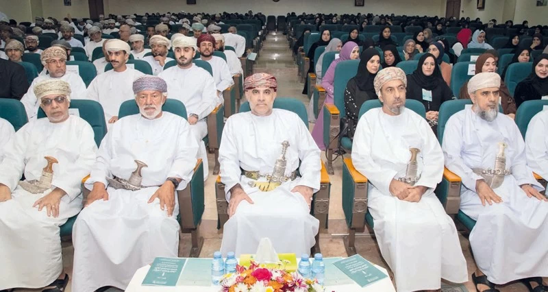 مؤتمر جامعة نزوى للدراسات العليا يناقش تجويد الإنتاج العلمي