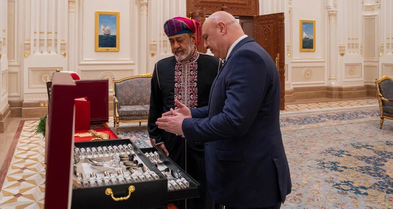 جلالة السلطان يقيم مأدبة عشاء للرئيس اللبناني