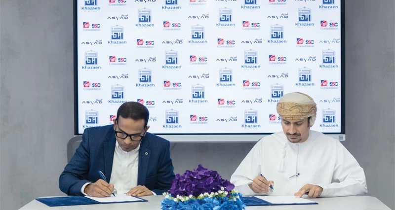 ميناء خزائن البري يوقع اتفاقية لتأسيس مركز متكامل لتجميع وتوزيع الشحنات المجزأة