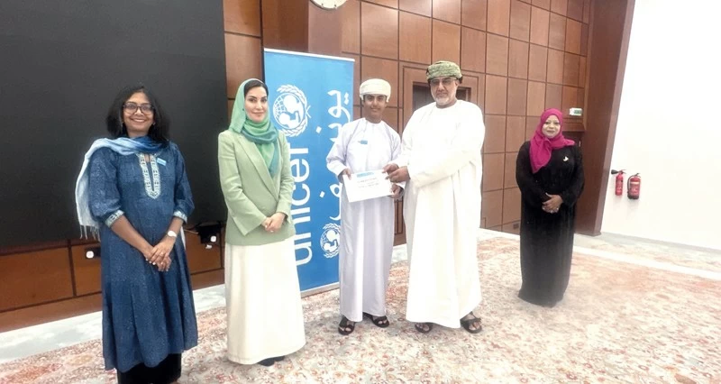 &laquo;اليونيسف&raquo; تنظم جلسة حوارية للطلبة فـي شمال الشرقية