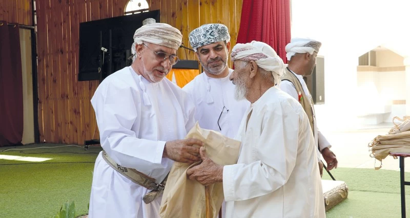 &laquo;إحسان الداخلية&raquo; تنظم ملتقى بهجة مسن فـي بهلاء