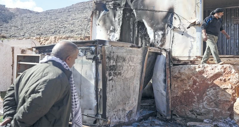 قصف إسرائيلي لجباليا والبريج وخان يونس وغارات على رفح والطقس يفاقم معاناة النازحين