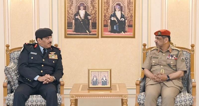 تعزيز التعاون العسكري بين سلطنة عمان والكويت