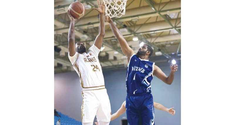 البشائر يواصل حصد النقاط بفوزه على نزوى فـي دوري عام السلة