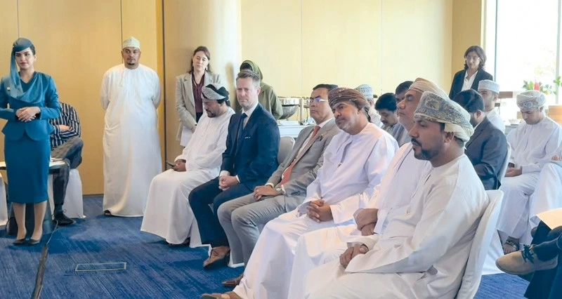 يوليو القادم.. الطيران العماني يدشن رحلات مباشرة بين مسقط وسنغافورة