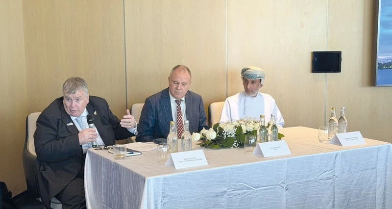 يوليو القادم.. الطيران العماني يدشن رحلات مباشرة بين مسقط وسنغافورة