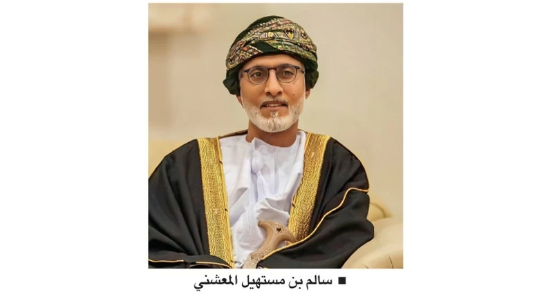 جامعة ظفار تحتفل بتخريج 475 خريجا وخريجة من الفوج الثالث للدفعة الحادية والعشرين من كليتي الحقوق والهندسة وطلبة الدراسات العليا