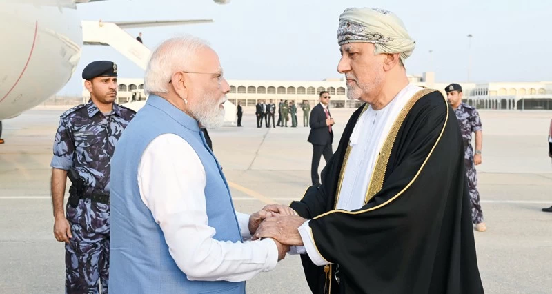 رئيس الوزراء الهندي يصل البلاد فـي زيارة رسمية تستغرق يومين