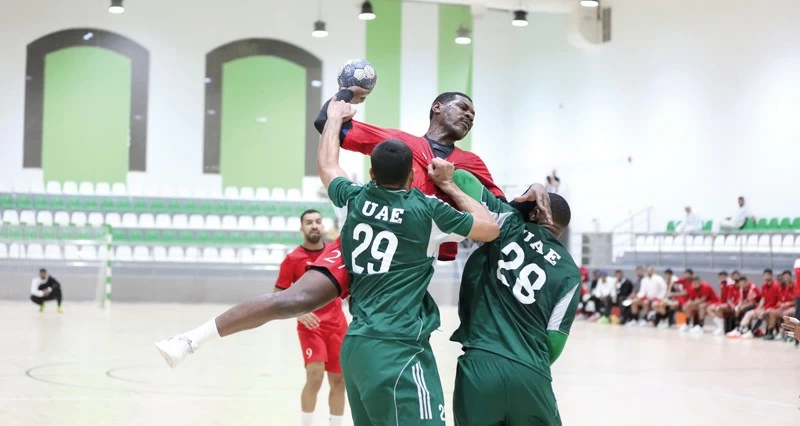 منتخب اليد يخسر أولى تجاربه الودية أمام المستضيف الإمارات بفارق نقطة