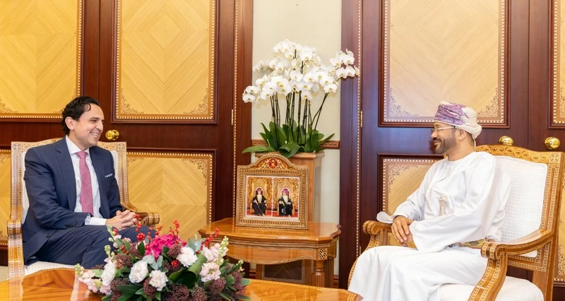 وزير الخارجية يتسلم نسخا من أوراق اعتماد سفيري فلسطين ولبنان