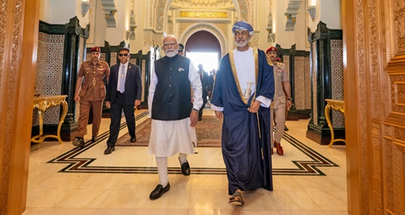 جلالة السلطان يبحث مع رئيس الوزراء الهندي مسارات التعاون القائمة وسبل توسيع آفاق الشراكة وفرص الاستثمار