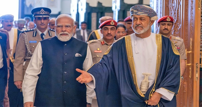 جلالة السلطان يبحث مع رئيس الوزراء الهندي مسارات التعاون القائمة وسبل توسيع آفاق الشراكة وفرص الاستثمار