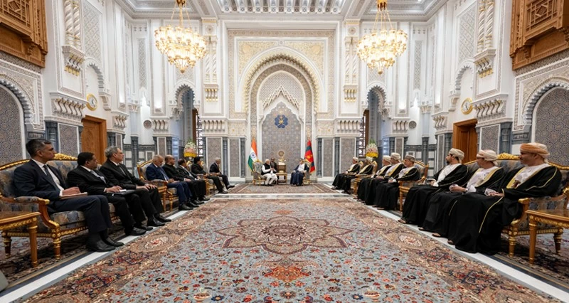 جلالة السلطان يبحث مع رئيس الوزراء الهندي مسارات التعاون القائمة وسبل توسيع آفاق الشراكة وفرص الاستثمار