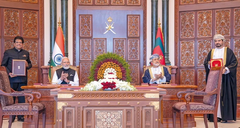جلالة السلطان يبحث مع رئيس الوزراء الهندي مسارات التعاون القائمة وسبل توسيع آفاق الشراكة وفرص الاستثمار