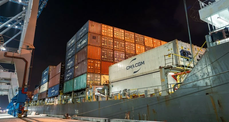 تدشين خدمات الرحلات المنتظمة إلى محطة أسياد للحاويات بالدقم