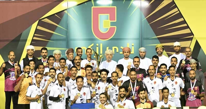 الســـــد يتوج بطلا لكروية الدرجة الأولــى بإزكي