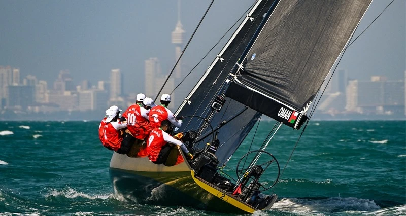 &laquo;عمان للإبحار&raquo; يواصل صدارته للتصفيات الآسيوية المؤهلة لكأس النجوم للإبحار الشراعي بتايلاند