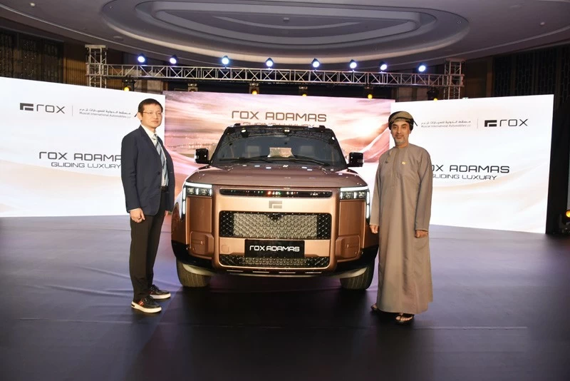 مسقط الدولية للسيارات تدشن روكس أدماس الـSUV الفاخرة