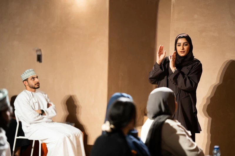 مختبر &laquo;علامات&raquo; للتصميم الجرافيكي.. تجربة استثنائية للمصممين الشباب