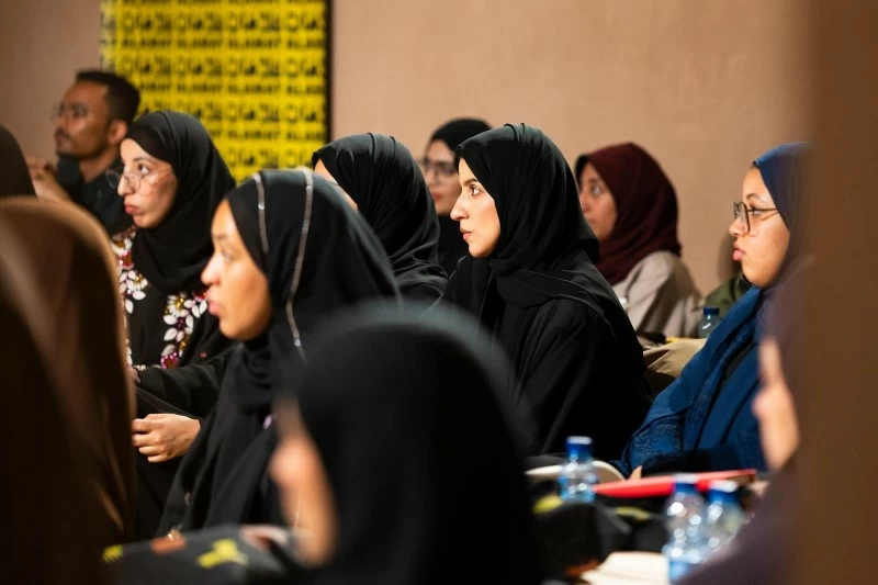 مختبر &laquo;علامات&raquo; للتصميم الجرافيكي.. تجربة استثنائية للمصممين الشباب