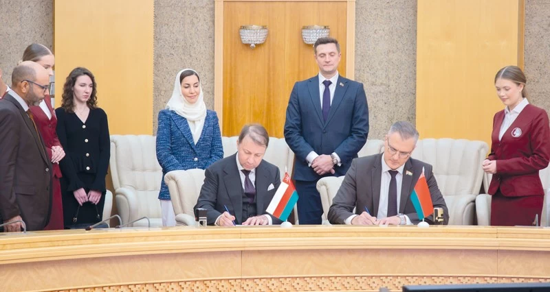 سلطنة عمان تعزز التعاون الثقافـي والأكاديمي مع بيلاروس