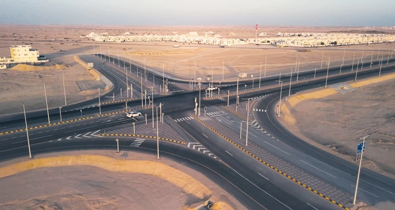 غدا .. افتتاح مشروعين جديدين فـي قطاع الطرق بالمنطقة الاقتصادية الخاصة بالدقم