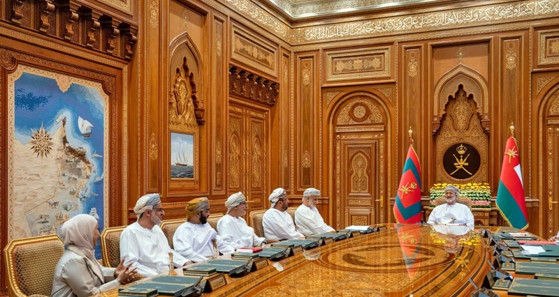 جلالة السلطان يؤكد على المسؤولية المشتركة فـي التعامل مع القضايا المطروحة على المستوى الوطني