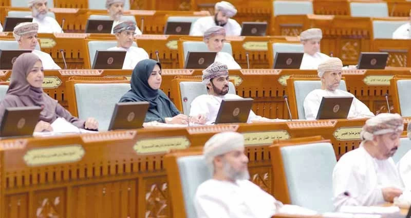 &laquo;الدولة&raquo; يناقش &laquo;البيانات والمعلومات الجغرافية&raquo; و&laquo;تعزيز التحصيل الدراسي&raquo;