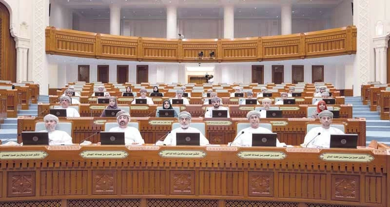 &laquo;الدولة&raquo; يناقش &laquo;البيانات والمعلومات الجغرافية&raquo; و&laquo;تعزيز التحصيل الدراسي&raquo;