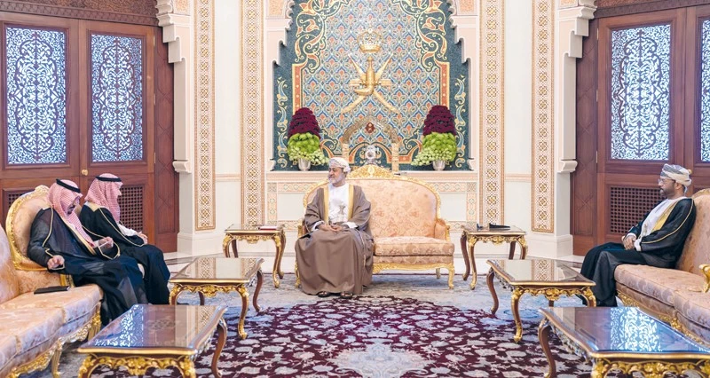 جلالة السلطان يبحث مع وزير الخارجية السعودية آفاق التعاون بين البلدين فـي مختلف المجالات