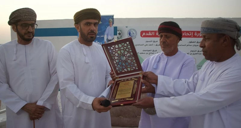 ختام منافسات دوري فريق الرويس بولاية جعلان