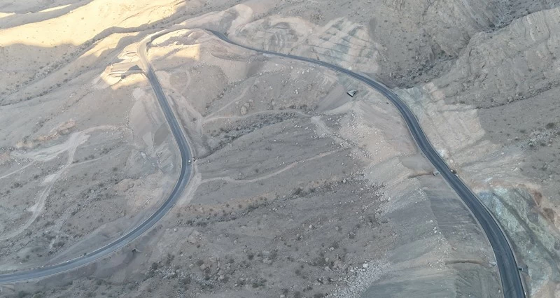 بتكلفة تتجاوز 13مليون ريال عماني .. 50% نسبة إنجاز الأعمال فـي طريق عقبة وادي بني خالد