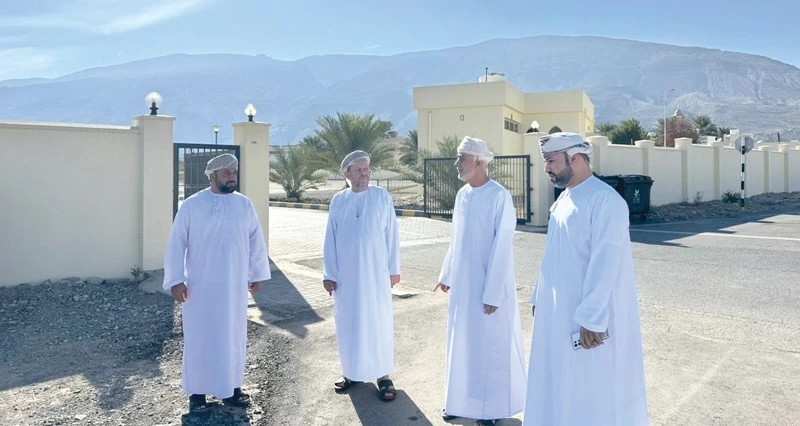 الوقوف على المشاريع الخدمية فـي العوابي