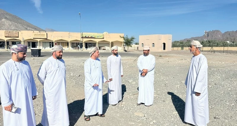 الوقوف على المشاريع الخدمية فـي العوابي