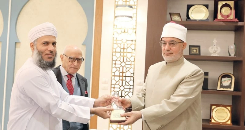 الاطلاع على تجربة الأزهر فـي تدريب وبناء قدرات القادة الدينيين