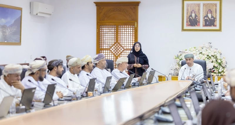 شمال الباطنة تناقش مشاريع التنمية المستدامة والمبادرات المجتمعية